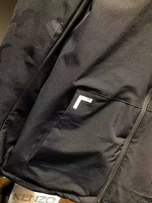 从“始 鸟防风夹克”看外贸工厂男装店的线上拿货新趋势——以酷有拿货网为例